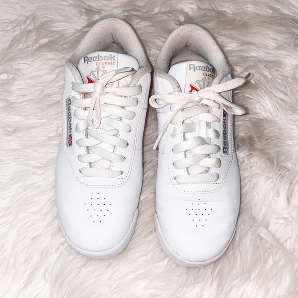 Classic Reebok - Picture 1 of 1